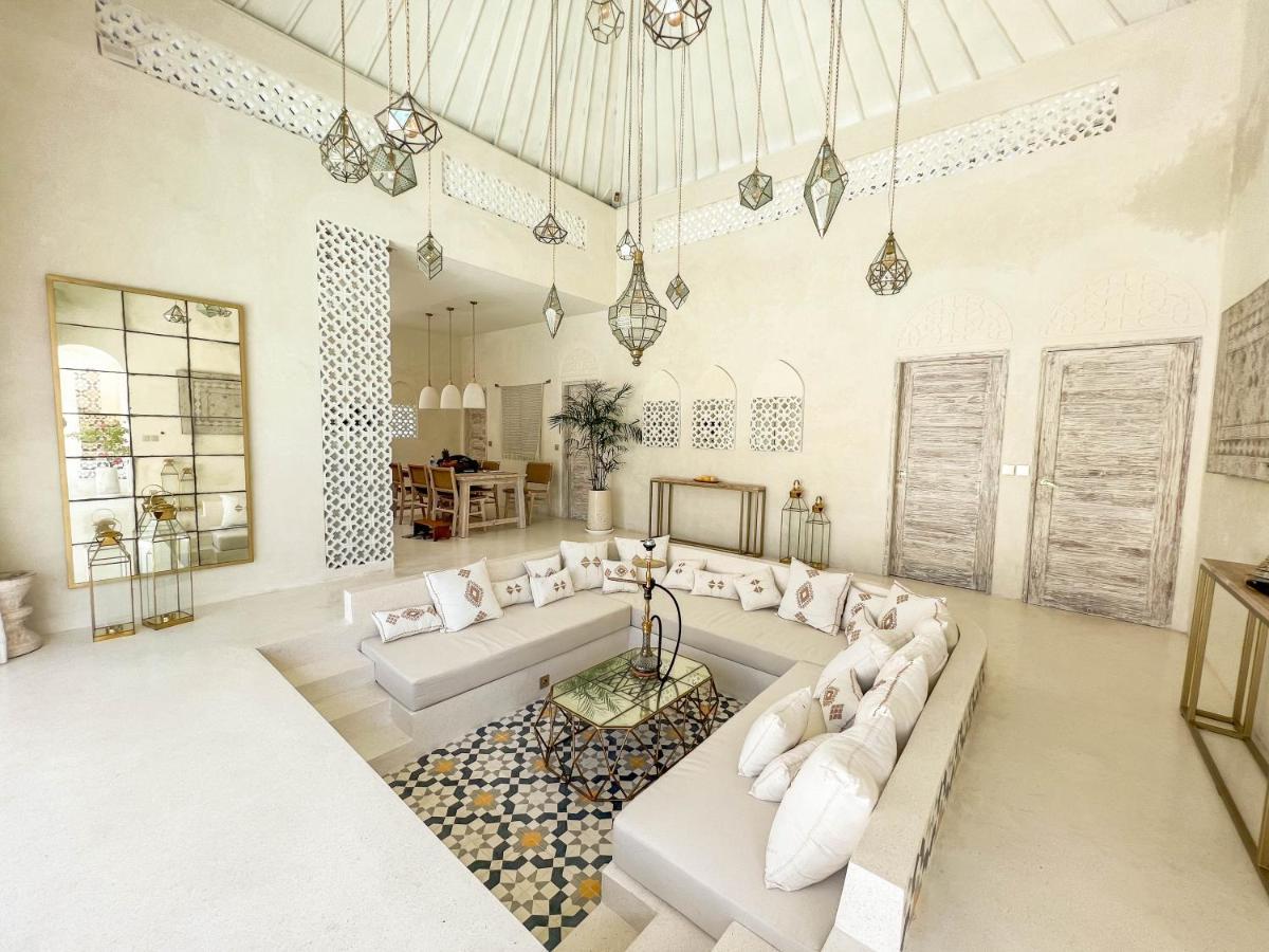 Villa Casa Blanca Canggu Esterno foto